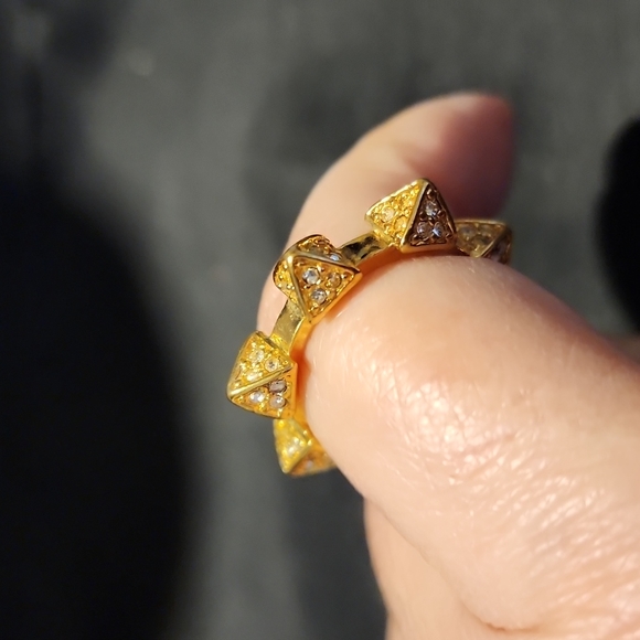 BCBGMaxAzria sparkling spike ring in gold - Picture 3 of 3
